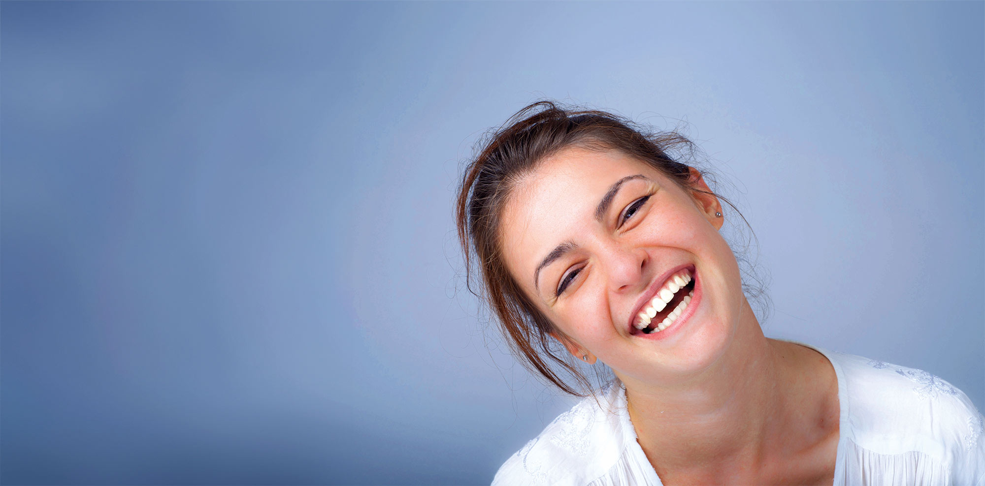 Strahlendes Lächeln mit Veneers