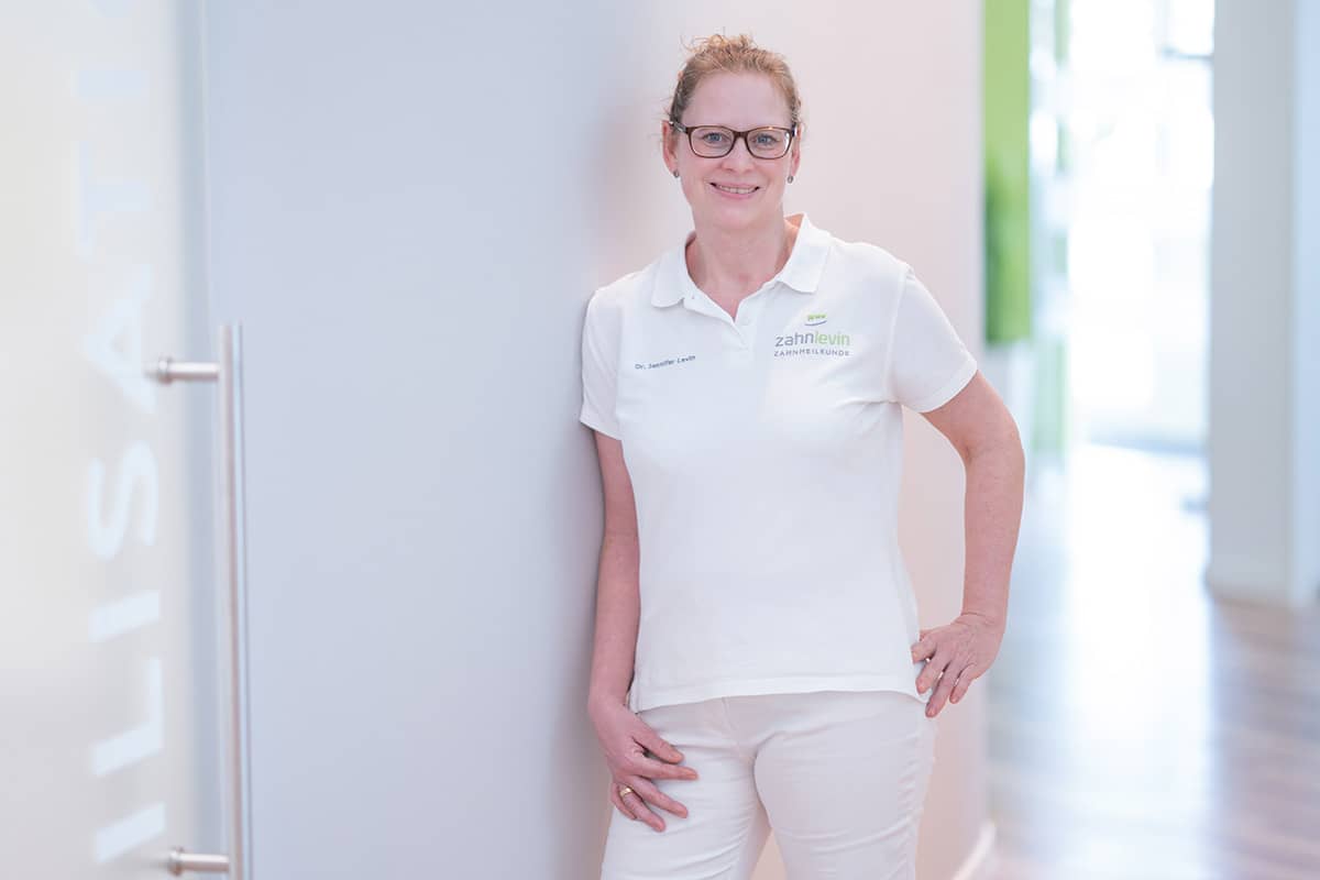 Portraitbild  Dr. Jennifer Levin